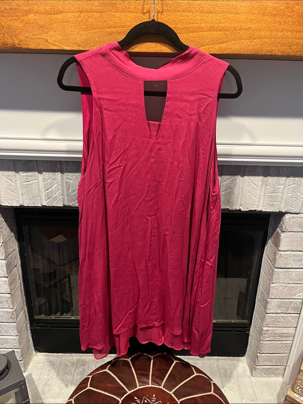Umgee Sleeveless Fuchsia Keyhole Tunic Top